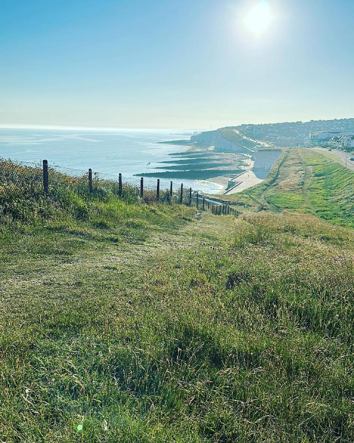 John Wayne'S Lodge By Sea Newhaven Exteriör bild